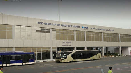 Los hutíes lanzan un ataque masivo con drones contra un aeropuerto saudita