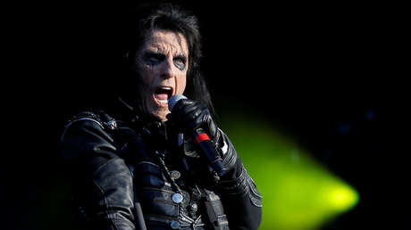 "Nos iremos juntos": El rockero Alice Cooper confiesa tener un pacto de muerte con su esposa