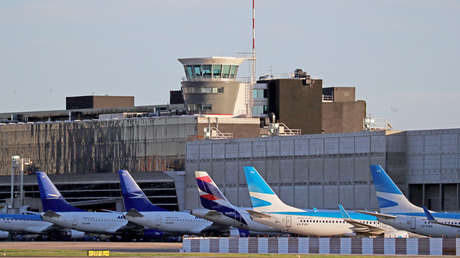 Argentina y EE.UU. renuevan su acuerdo de transporte aéreo y se desatan las críticas