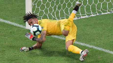 Perú vence a Uruguay en los penales y enfrentará a Chile en semifinales de la Copa América