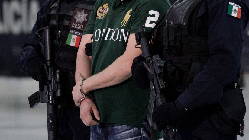 Detienen al operador financiero del Chapo en el aeropuerto de Ciudad de México