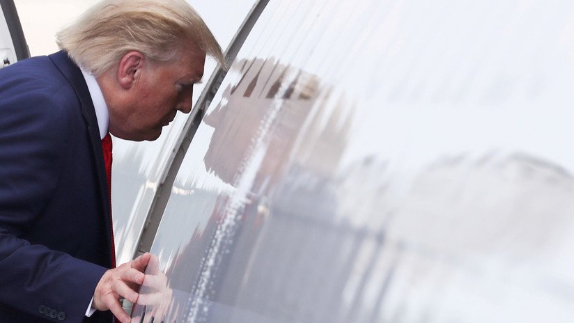 "Inepto, inseguro e incompetente, pero capaz de emerger del fuego como Terminator": Filtran cómo el embajador británico describió a Trump