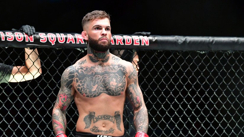 Se hace pasar por un campeón de la UFC para estafar a mujeres en Tinder por 20.000 dólares y termina preso