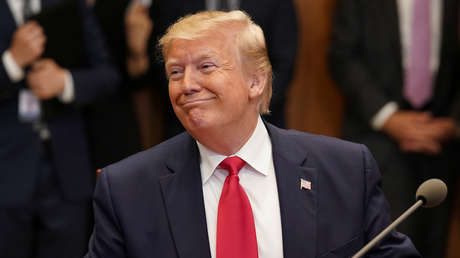 "¡Gracias, señor presidente!": Trump se lleva todo el mérito por el aumento "récord" de los tres índices de Wall Street