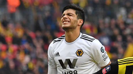 La novia de un internacional mexicano arremete contra periodista de la ESPN por compararlo con 'Chicharito'