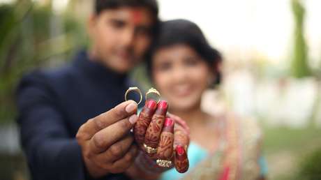 El 94 % de los hombres casados de la India no usa preservativos agravando el problema de la sobrepoblación 