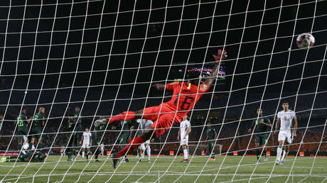 VIDEO: Argelia se clasifica para la final de la Copa África con un espectacular gol en el descuento