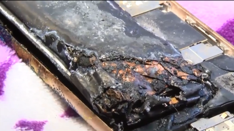 FOTOS: Un iPhone 6 le explota en las manos a una niña de 11 años mientras lo estaba usando