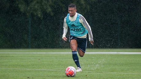 VIDEO: Un futbolista del Botafogo sufre dos infartos durante un entrenamiento 