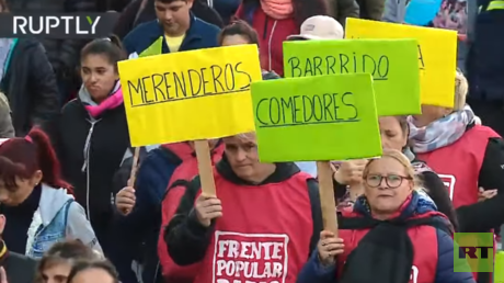 VIDEO, FOTOS: Organizaciones sociales de Argentina realizan 'ollas populares' para reclamar la 'Emergencia Alimentaria'