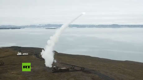 VIDEO: Rusia prueba con éxito la versión 'ártica' de los misiles de defensa aérea Tor-M2DT