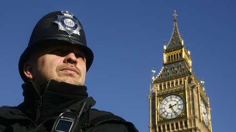 'Hackean' la cuenta de Twitter de la Policía de Londres y lanzan una serie de extraños mensajes