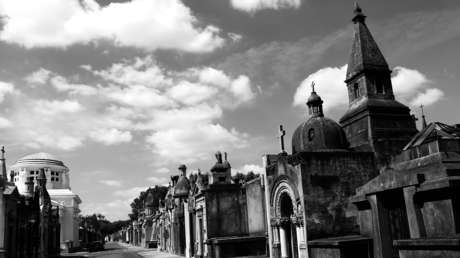 Se roban una estatua de casi media tonelada de un cementerio en Argentina y nadie sabe cómo
