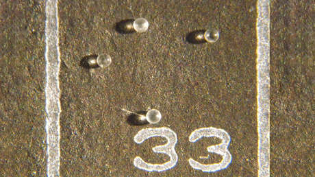 Hallazgo de perlas de vidrio menores que un grano de sal arroja evidencias de un impacto extraterrestre