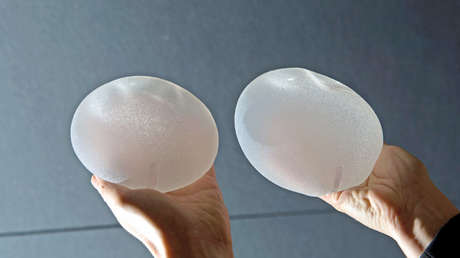 Comienza la retirada en todo el mundo de implantes mamarios vinculados con un raro tipo de cáncer