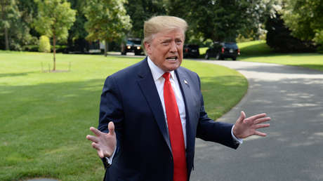 Trump lanza una dura advertencia a Apple: "¡No habrá exenciones arancelarias!"