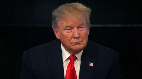 Trump promete "una respuesta sustancial a la estupidez de Macron" e insinúa gravar el vino francés