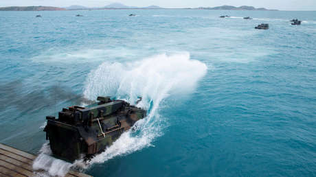 Fuerzas de EE.UU., Japón y Australia realizaron una incursión simulada de un litoral en el marco de maniobras