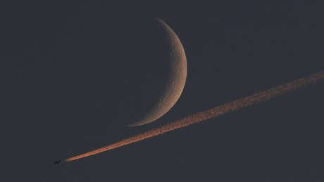 Un congresista exige a la Marina de EE.UU. información de sus investigaciones sobre ovnis