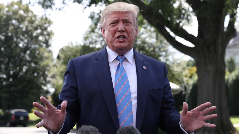 Trump afirma que la divisa china "se va al infierno"