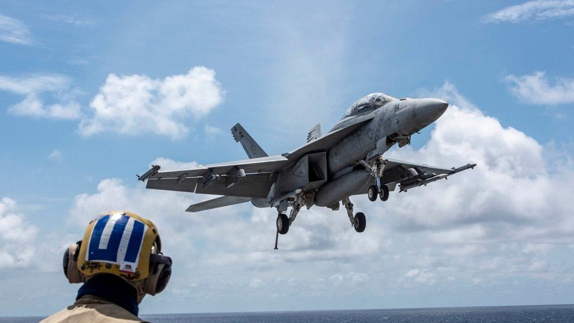 FOTOS: Publican imágenes de un portaviones de EE.UU. 'sacando músculo' en el mar de la China Meridional