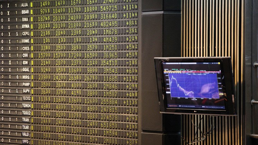 "35 dólares para compensar todo el daño que nos hizo": Las redes se burlan de las medidas de Macri