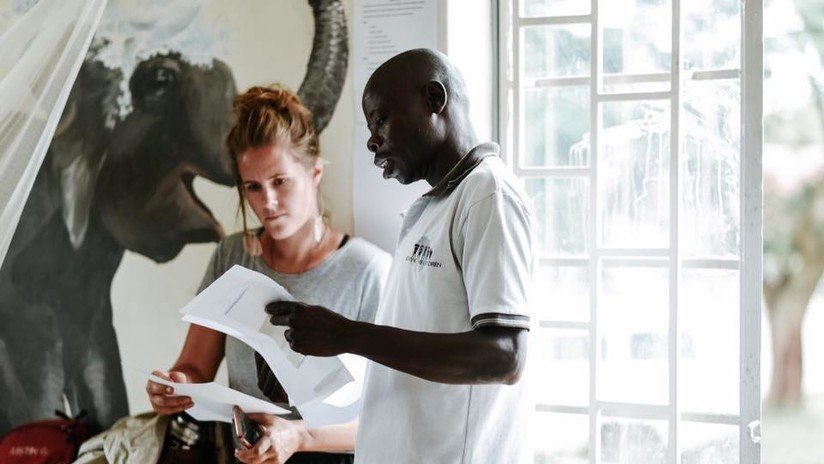 Viajó a Uganda para luchar contra la desnutrición y ahora le imputan la muerte de más de 100 niños