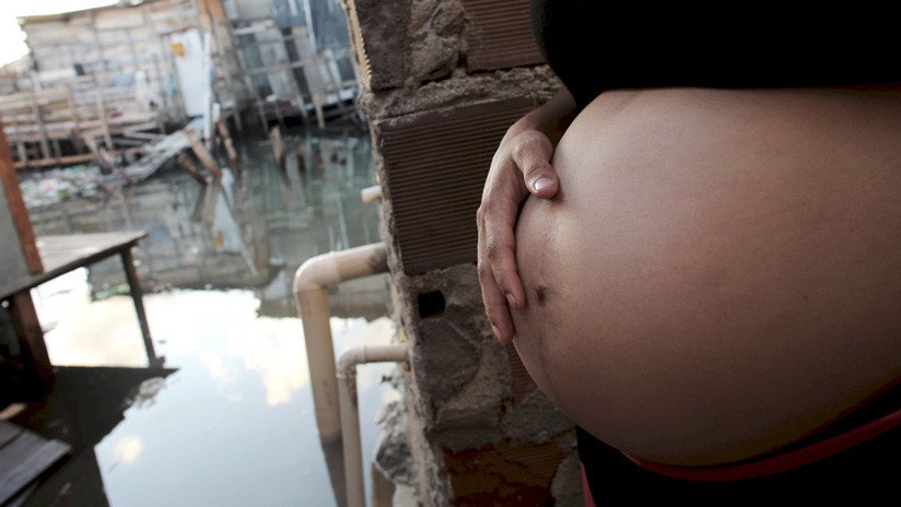 El drama de los embarazos en niñas y adolescentes ecuatorianas: "No les queda más remedio que una maternidad forzada"