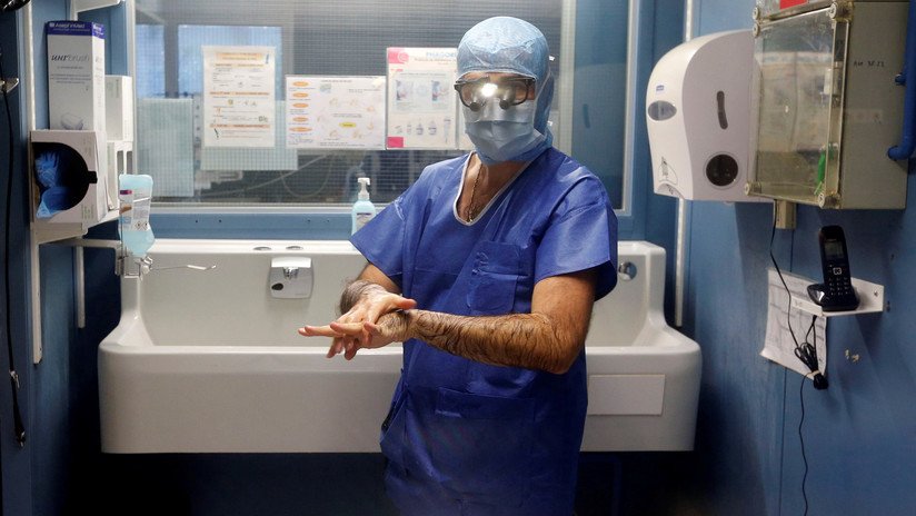 El "mayor caso de pedofilia" en Francia: un cirujano abusó de cientos de menores bajo anestesia y lo registró en un diario