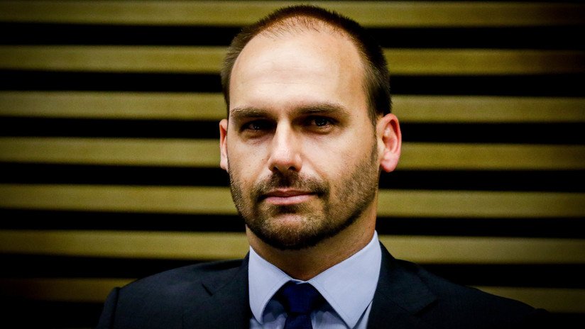 El hijo de Bolsonaro viaja a EE.UU. para agradecer a Trump su "apoyo" en la crisis de la Amazonía