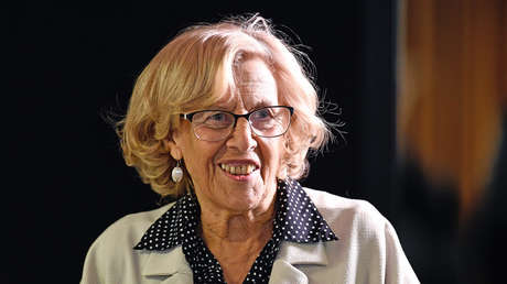 Los policías que desearon la muerte de la exalcaldesa de Madrid en un chat privado vuelven a sus funciones