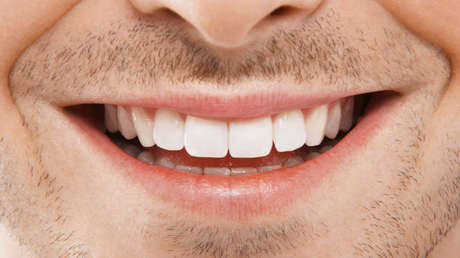 VIDEO: Nace el fenómeno viral del 'tipo de la camisa verde' que se ríe sin parar de dos seguidores de Trump