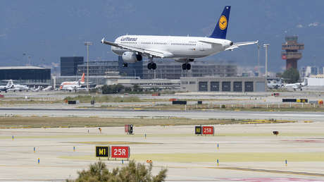 Esperas de más de una hora por la huelga de vigilantes de seguridad en el aeropuerto de Barcelona