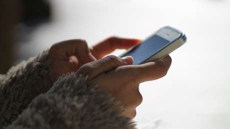 Qué es el 'número vecino', el reto viral de WhatsApp que podría ponerle en peligro