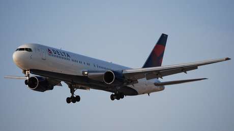 FOTOS, VIDEO: Una densa niebla en el interior de un avión alarma a los pasajeros de un vuelo en EE.UU.