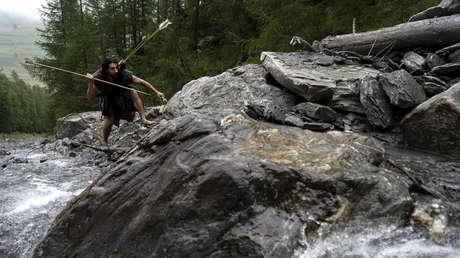 Descubren que muchos neandertales tenían 'oído de surfista'