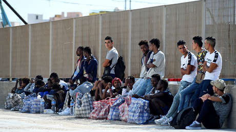 España desmiente un acuerdo con Italia sobre el Open Arms, pero ofrece su puerto más cercano