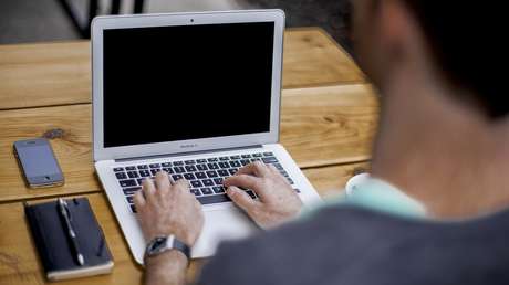 Advierten que 'hackers' pueden descifrar contraseñas al escuchar cómo escribes en el teclado