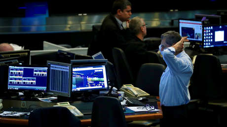 La bolsa de Argentina cae un 8 % en medio de la incertidumbre postelectoral