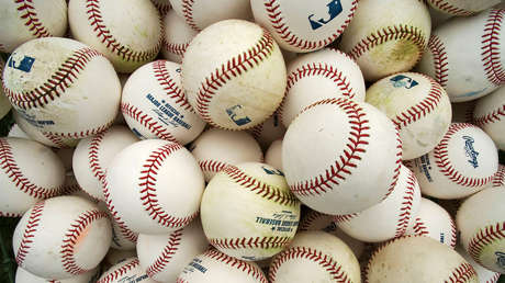 Las sanciones de EE.UU. ahora amenazan la temporada de béisbol profesional en Venezuela