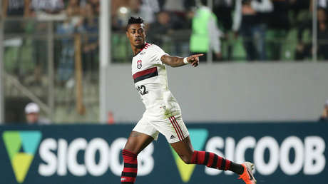 Un futbolista brasileño, el más rápido del mundo tras alcanzar los 38 kilómetros por hora en un partido