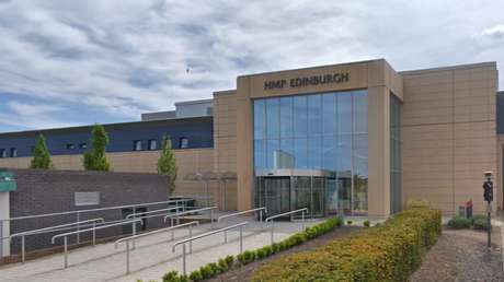 Video de seguridad de una cárcel escocesa revela cómo los guardias redujeron de forma violenta a un reo que murió en el hospital