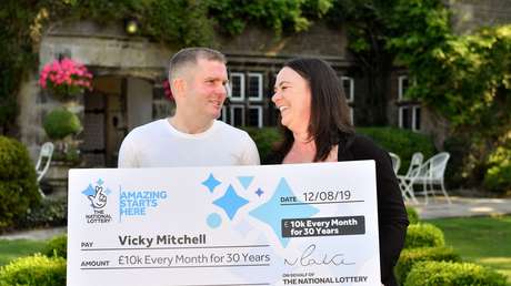 Gasta sus últimos 1,8 dólares en un juego de azar en línea y resuelve sus problemas financieros por los próximos 30 años