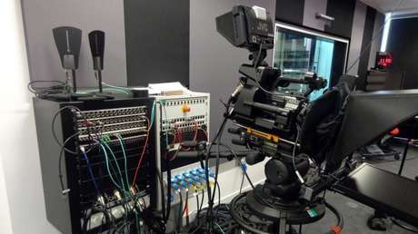 VIDEO: Presentadora se disculpa entre lágrimas por comparar a su colega afroamericano con un gorila en vivo