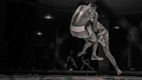 Victoria de un luchador de MMA que logró vencer a su rival en solo 11 segundos genera polémica