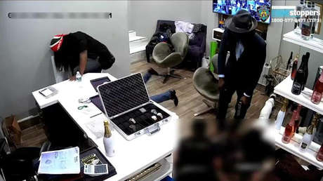 VIDEO: Hombres armados roban una joyería favorita de celebridades en Nueva York al estilo Hollywood