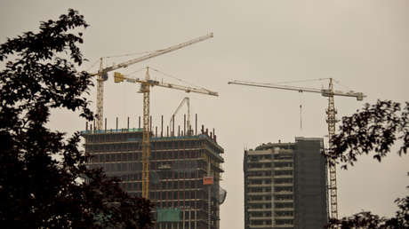 Un estudio afirma que acceder a una vivienda propia en Santiago de Chile es "severamente no alcanzable"