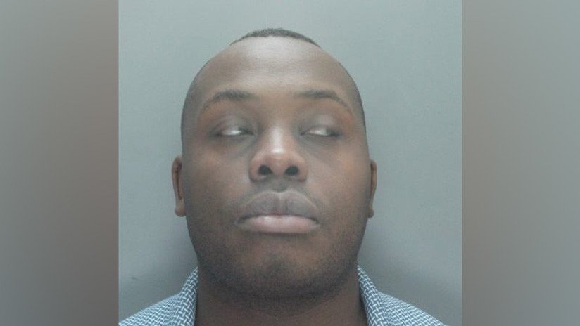 Un exfutbolista usa Tinder y otros sitios de citas en línea para estafar casi 30.000 dólares