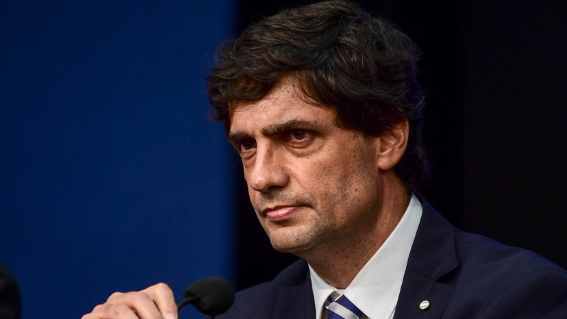 Ministro de Hacienda argentino, sobre el control cambiario: "Son medidas incómodas pero necesarias"