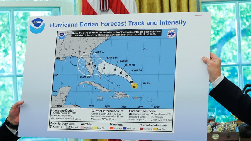 Un jefe de la NOAA critica a la oficina y asegura que investigará por qué se abstuvo de contradecir a Trump